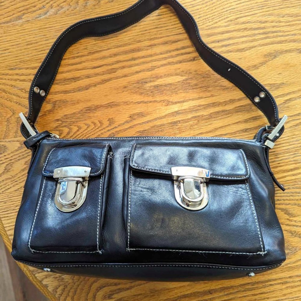Perlina Black Leather Shoulder Bag